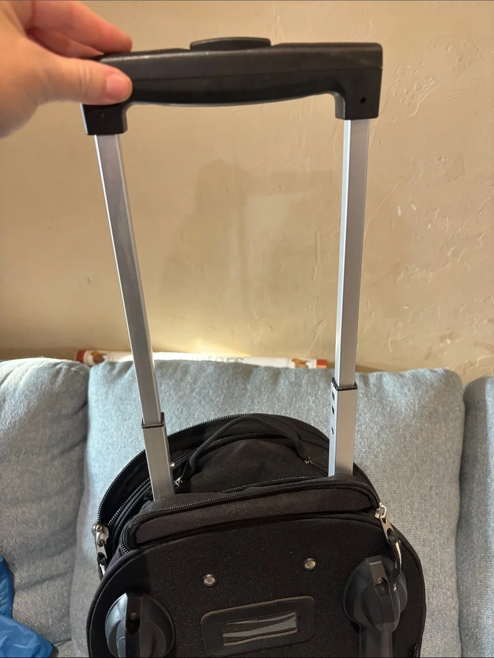 Ogio pull through travel bag